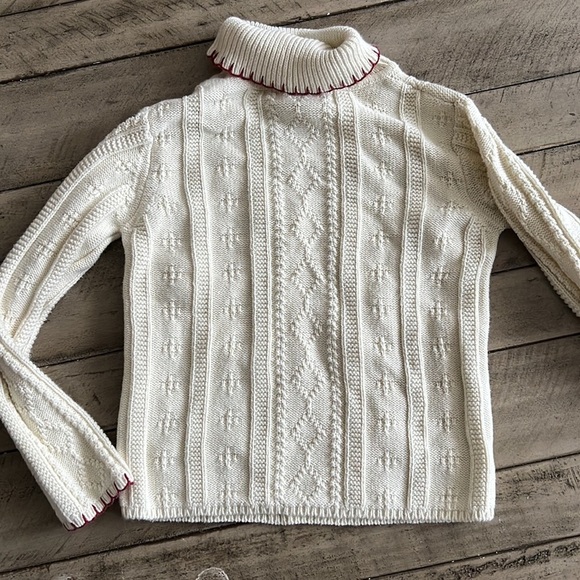 Gymboree Holiday Turtleneck Sweater Size 5 - Picture 4 of 5